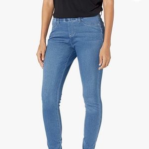 Skinny Jean leggings
